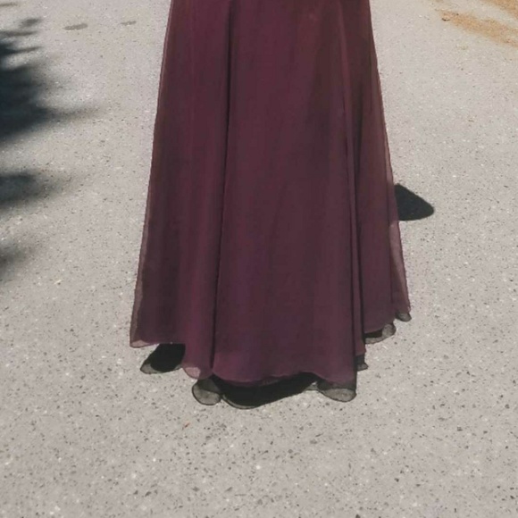 Plum evening dress - Picture 2 of 5